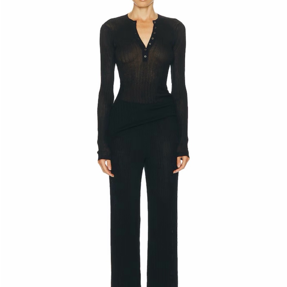 SKIMS SHEER KNIT
LONG SLEEVE HENLEY Long sleeve top ONYX Medium - Picture 5 of 16